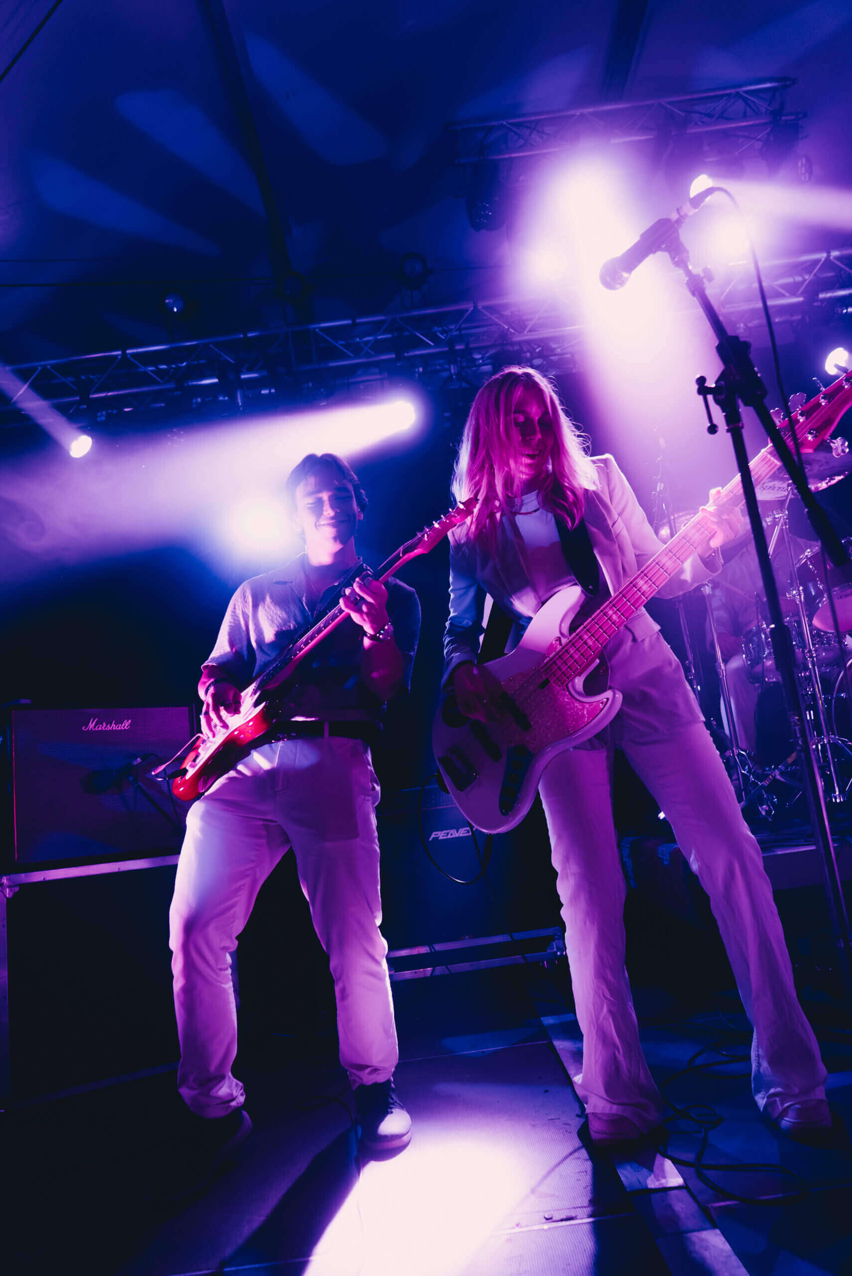 Coverband of DJ: wat past beter bij jouw evenement?